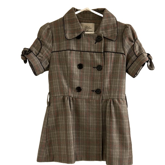 Women’s plaid jacket with cute sleeve details and  double breasted buttons. - Picture 1 of 6